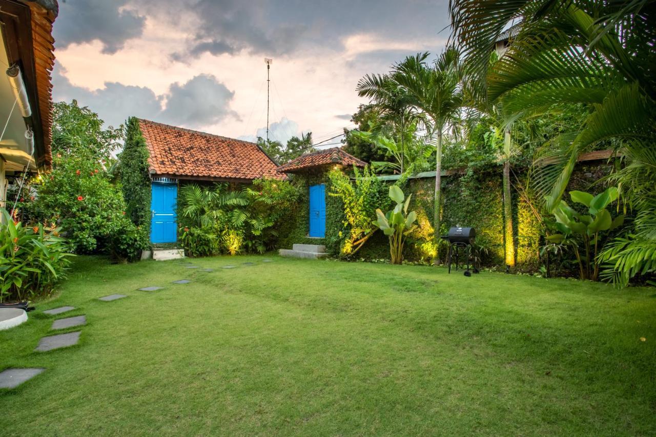 Villa Janitra Seminyak  Luaran gambar